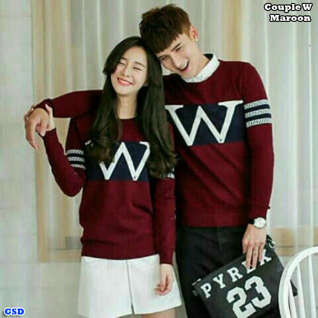 Couple W merah