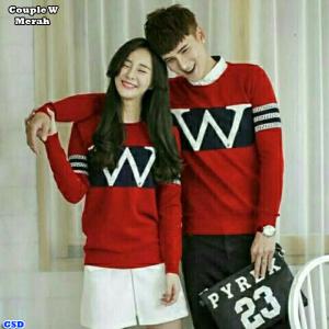 Couple W merah