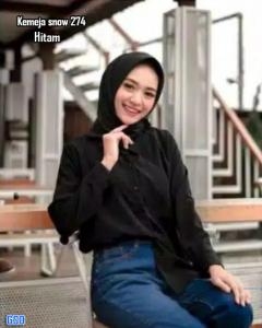 kemeja snow 274 hitam