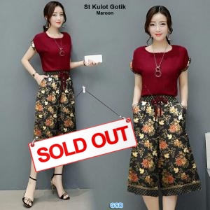 St Kulot Gotik Maroon